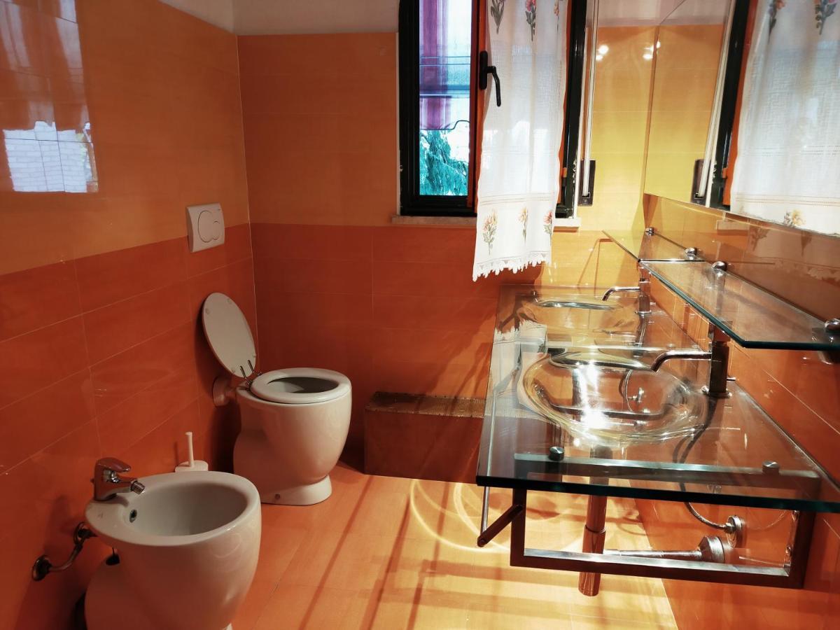 Casa Mirella Apartment *